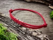 Kép 2/2 - Kabbala védelmező vörös paracord gyerek karkötő
