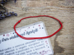 Kép 3/3 - Kabbala védelmező vörös microcord karkötő kártyával