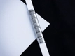 Kép 1/7 - Egyedi 7 egyedi medálos MoMents fehér színű szilikon karkötő