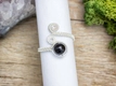 Kép 2/2 - Ónix ezüst színű drót gyűrű