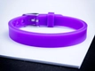 Kép 3/5 - Kézlenyomat egyedi medálos MoMents lila színű szilikon karkötő