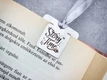 Kép 2/3 - Story Time oldaljelölő acél négyzet könyvjelző