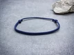 Kép 1/2 - Elmélkedés tengerészkék paracord karkötő