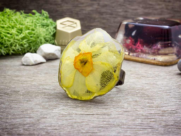 Műgyanta préselt nárcisz virágos gyűrű