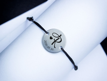 Szeretet levél egyedi kör medálos microcord karkötő