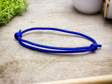 Megnyugvás királykék paracord karkötő