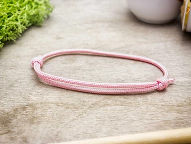 Kedvesség rózsaszín paracord gyerek karkötő