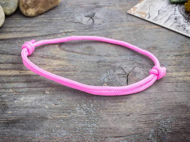 Kreativitás rózsaszín paracord karkötő