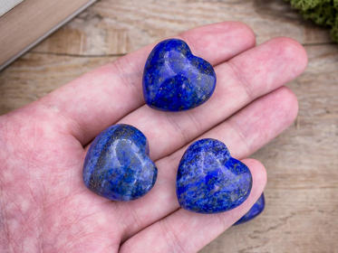 Heart lápisz lazuli közepes ásvány szív
