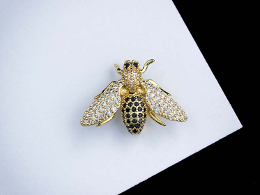 Méhecske cikrónia kristályos arany színű MoMents charm