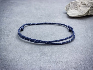 Elkötelezettség kék paracord bokalánc