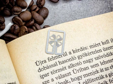 Virág oldaljelölő acél könyvjelző