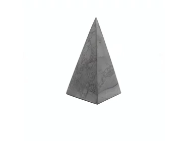 Shungit piramis magas 3cm