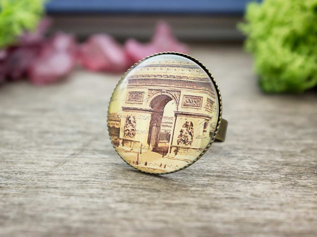 Üveglencsés Párizsi Diadalív gyűrű