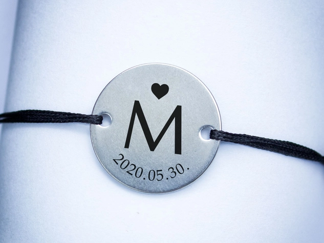 Szeretet levél egyedi kör medálos microcord karkötő