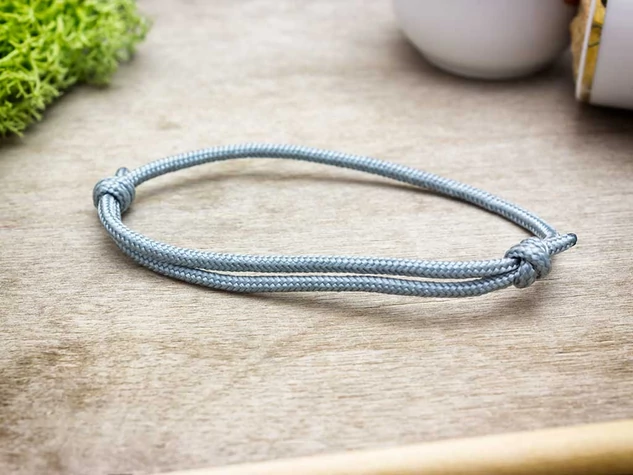 Halhatatlanság szürke paracord gyerek karkötő