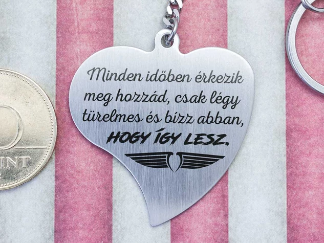 Így lesz acél szív medálos kulcstartó