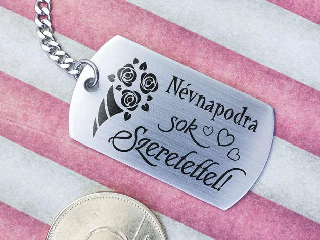 Névnapodra sok szeretettel acél medálos kulcstartó