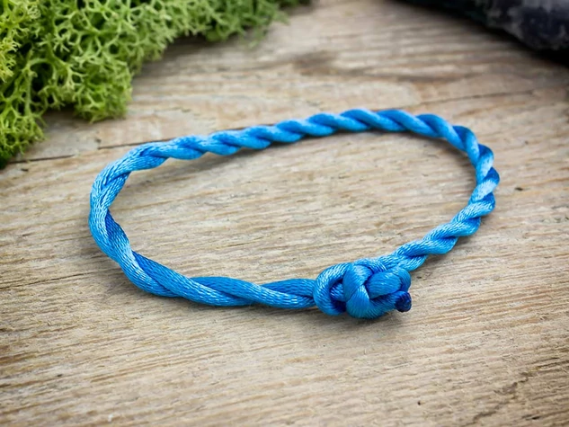Szabadság kék textil karkötő