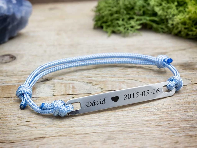 Gyermekem egyedi lapbetétes babakék microcord karkötő