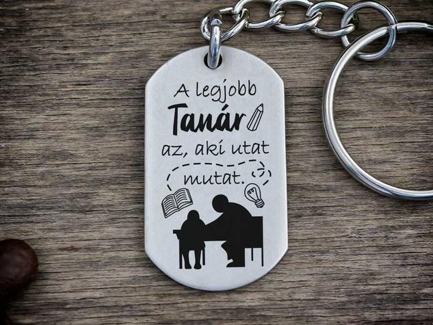 Legjobb tanár acél medálos kulcstartó