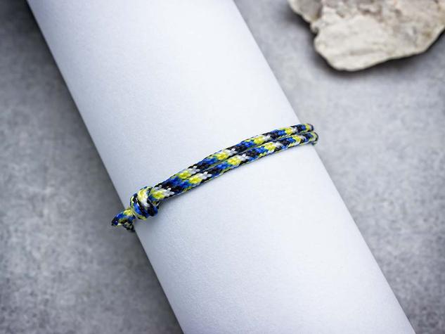 Elkötelezettség kék paracord karkötő