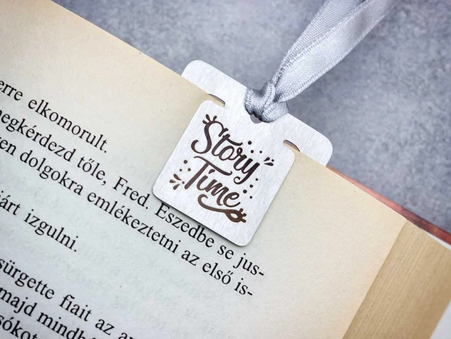 Story Time oldaljelölő acél négyzet könyvjelző
