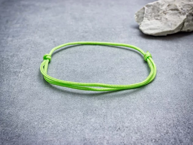 Együttérzés zöld paracord karkötő