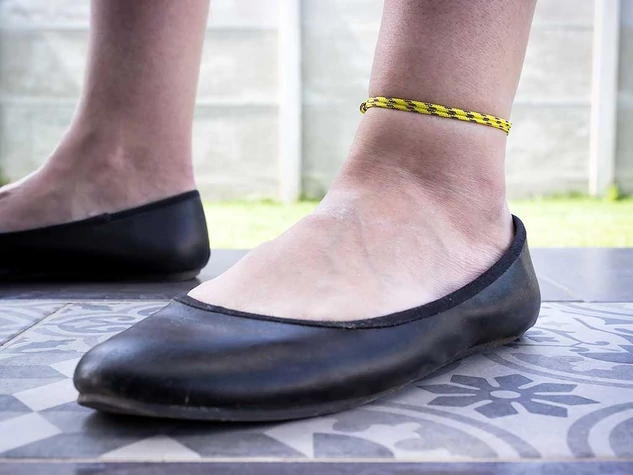 Sugallat sárga paracord karkötő