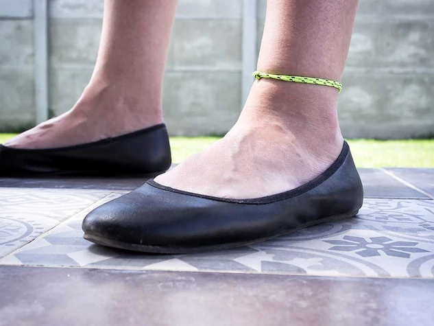 Pozitív asszociáció zöld paracord bokalánc