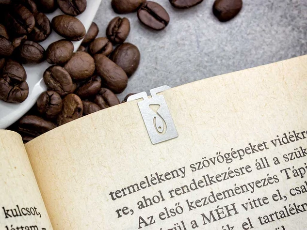 A hal oldaljelölő acél könyvjelző
