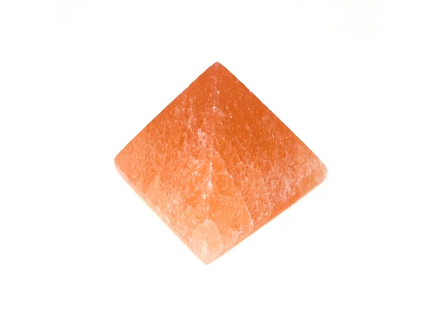 Szelenit piramis narancs 4-5cm