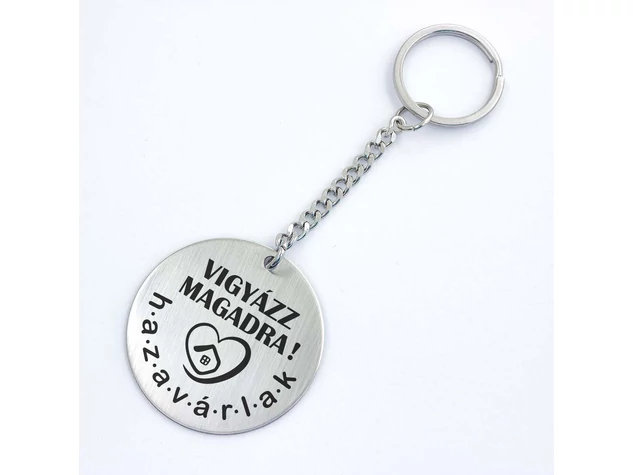 Hazavárlak acél medálos kulcstartó